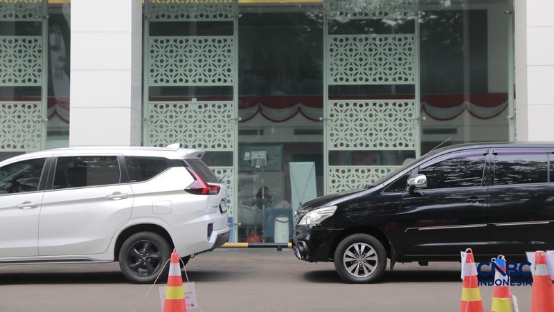 Suasana kantor Badan Gizi Nasional (BGN) tampak dijaga ketat saat Kejaksaan Agung melakukan penggeledahan pada Rabu (3/6/2026).