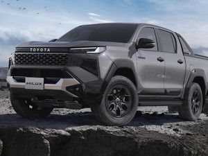 Toyota Sebut Pikap PHEV Belum Siap Dipakai Kerja Berat