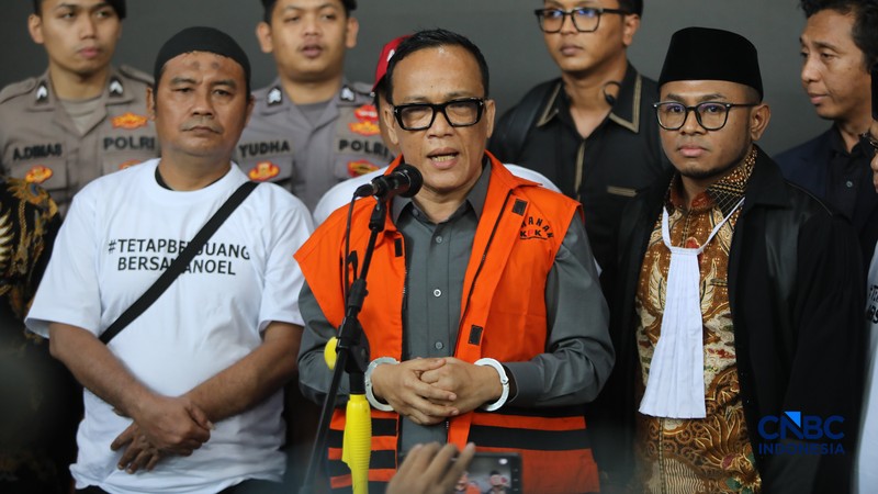 Mantan Wakil Menteri Ketenagakerjaan RI, Immanuel Ebenezer Gerungan alias Noel saat menjalani sidang pembacaan putusan atau vonis di Pengadilan Tipikor, Jakarta, Kamis (4/6/2026). (CNBC Indonesia/Faisal Rahman)