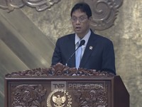 Menteri Keuangan (Menkeu), Purbaya Yudhi Sadewa saat menyampaikan laporan dalam Rapat Paripurna DPR RI ke-20 Masa Persidangan V Tahun Sidang 2025–2026 di Komplek Parlemen, Jakarta, Kamis (4/6/2026). (Tangkapan Layar Youtube/TVR Parlemen)