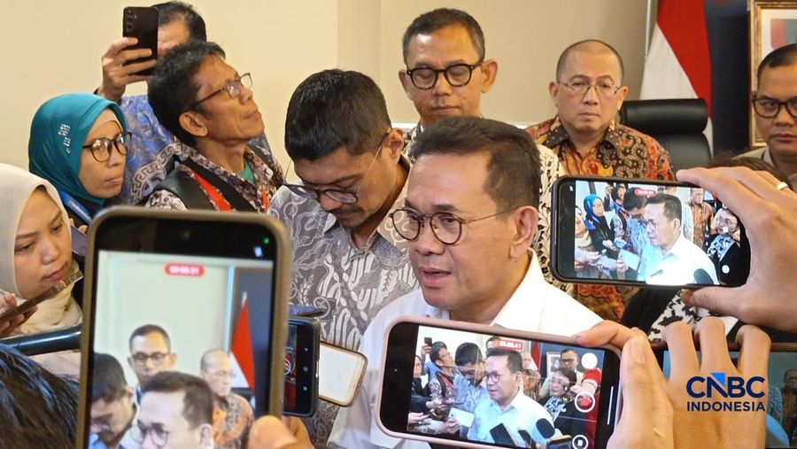 Menteri Perdagangan (Mendag) Budi Santoso saat konferensi pers di kantornya, Jakarta, Kamis (4/6/2026). (CNBC Indonesia/Martyasari Rizky)