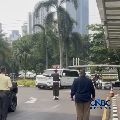 Mobil MV3 Garuda Limousine yang membawa Presiden Prabowo Subianto tiba di Wisma Danantara Indonesia, Jakarta Selatan, Kamis (4/6/2026). (CNBC Indonesia/Romys Binekasri)
