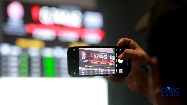 Ternyata Ini Alasan IHSG Anjlok Lebih dari 2%