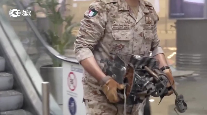 Serangan drone dan rudal Iran merusak fasilitas di Bandara Internasional Kuwait pada Rabu (3/6/2026) menewaskan satu orang dan menyebabkan lebih dari 60 orang lainnya mengalami luka-luka. (Tangkapan Layar Video Reuters/KUNA)