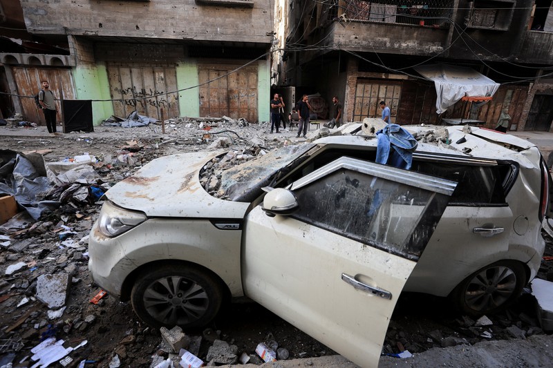 Serangan Israel menargetkan bangunan tempat tinggal di seluruh wilayah barat dan utara Kota Gaza pada Rabu 3 Juni 2026 malam waktu setempat. (REUTERS/Dawoud Abu Alkas)
