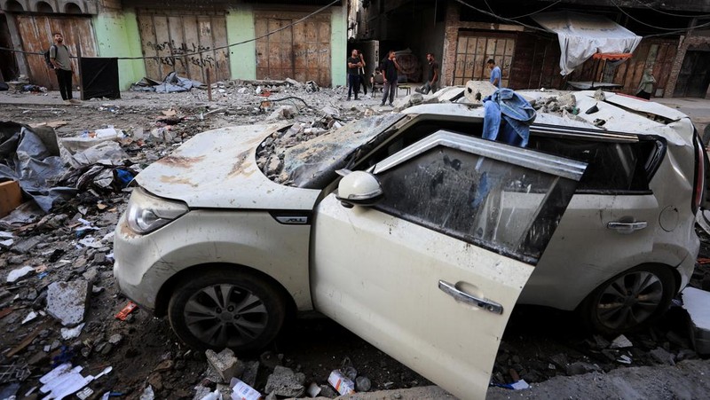 Serangan Israel menargetkan bangunan tempat tinggal di seluruh wilayah barat dan utara Kota Gaza pada Rabu 3 Juni 2026 malam waktu setempat. (REUTERS/Dawoud Abu Alkas)
