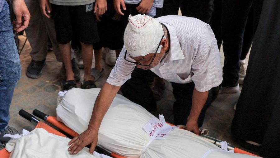 Serangan Israel menargetkan bangunan tempat tinggal di seluruh wilayah barat dan utara Kota Gaza pada Rabu 3 Juni 2026 malam waktu setempat. (REUTERS/Dawoud Abu Alkas)