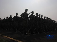 Anggota Komponen Cadangan (Komcad) memgikuti Upacara Penutupan Latsarmil Komcad ASN Kementerian/Lembaga Gelombang I di Lanud Halim Perdana Kusuma, Jakarta, Jumat (5/6/2026).(CNBC Indonesia/Faisal Rahman)