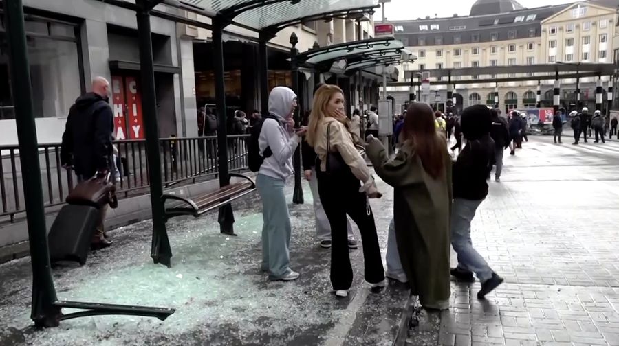 Bentrokan pecah antara demonstran dan polisi di pusat Kota Brussels pada Kamis (4/6/2026) ketika aksi protes menentang rencana reformasi sektor pendidikan di Belgia berubah menjadi kerusuhan.