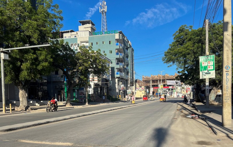 Ketegangan politik di Somalia kembali memanas setelah baku tembak hebat meletus di pusat ibu kota Mogadishu pada Jumat (5/6/2026). (REUTERS/Feisal Omar)