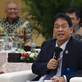 Mantan Menteri Keuangan Fuad Bawazier mengatakan angka defisit APBN Indonesia sudah menunjukkan perbaikan.