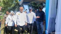 Zulhas di Kubu Raya, Bicara Stok Pupuk Subsidi hingga Harga Gabah