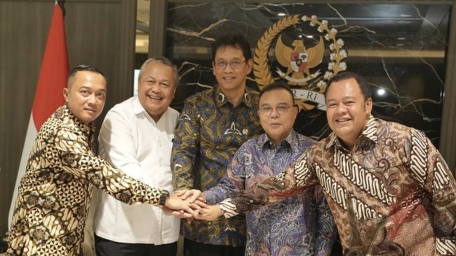 Dolar Nyaris Rp18.200, Purbaya: Kita Serahkan Semua ke BI Jaga Rupiah