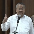 Gubernur BI, Perry Warjiyo dalam keterangan pers di Gedung Nusantara III, Kompleks Parlemen, Senayan, Jakarta Pusat, Sabtu (6/6/2026). (Tangkapan Layar Youtube)