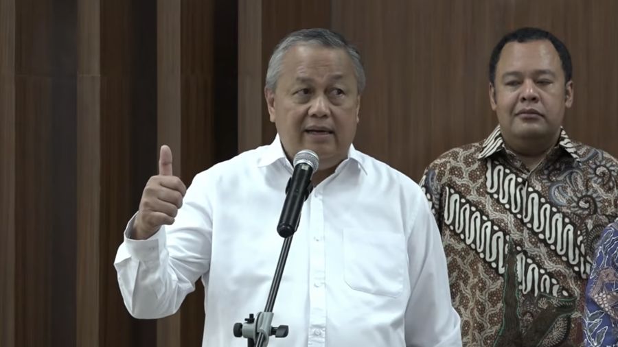 Gubernur BI, Perry Warjiyo dalam keterangan pers di Gedung Nusantara III, Kompleks Parlemen, Senayan, Jakarta Pusat, Sabtu (6/6/2026). (Tangkapan Layar Youtube)