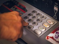 Ilustrasi Bank. (Pexels)