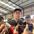 Menteri Keuangan Purbaya Yudhi Sadewa saat memberi keterangan pers saat kunjungannya di Pelabuhan Tj Priok, Sabtu, 6/6. (CNBC Indonesia/Fergi Nadira)