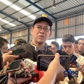 Menteri Keuangan Purbaya Yudhi Sadewa saat memberi keterangan pers saat kunjungannya di Pelabuhan Tj Priok, Sabtu, 6/6. (CNBC Indonesia/Fergi Nadira)