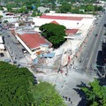 Fot udara mrenunjukkan angunan yang runtuh setelah gempa berkek magnitude 7,8 di General Santos, Pulau Mindanao, Filipina, 8 Juni 2026. (GenSan DEV/Handout via REUTERS)