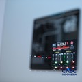 Layar menampilkan pergerakan Indeks Harga Saham Gabungan (IHSG) di gedung Bursa Efek Indonesia (BEI), Jakarta, Senin (8/6/2026). (CNBC Indonesia/Tri Susilo)