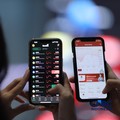 Layar menampilkan pergerakan Indeks Harga Saham Gabungan (IHSG) di gedung Bursa Efek Indonesia (BEI), Jakarta, Senin (8/6/2026). (CNBC Indonesia/Tri Susilo)