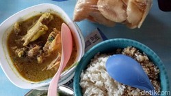 Nasi Tiwul Opor Ayam Kampung Mak Poni, Cita Rasa Jawa di Tanah Borneo
