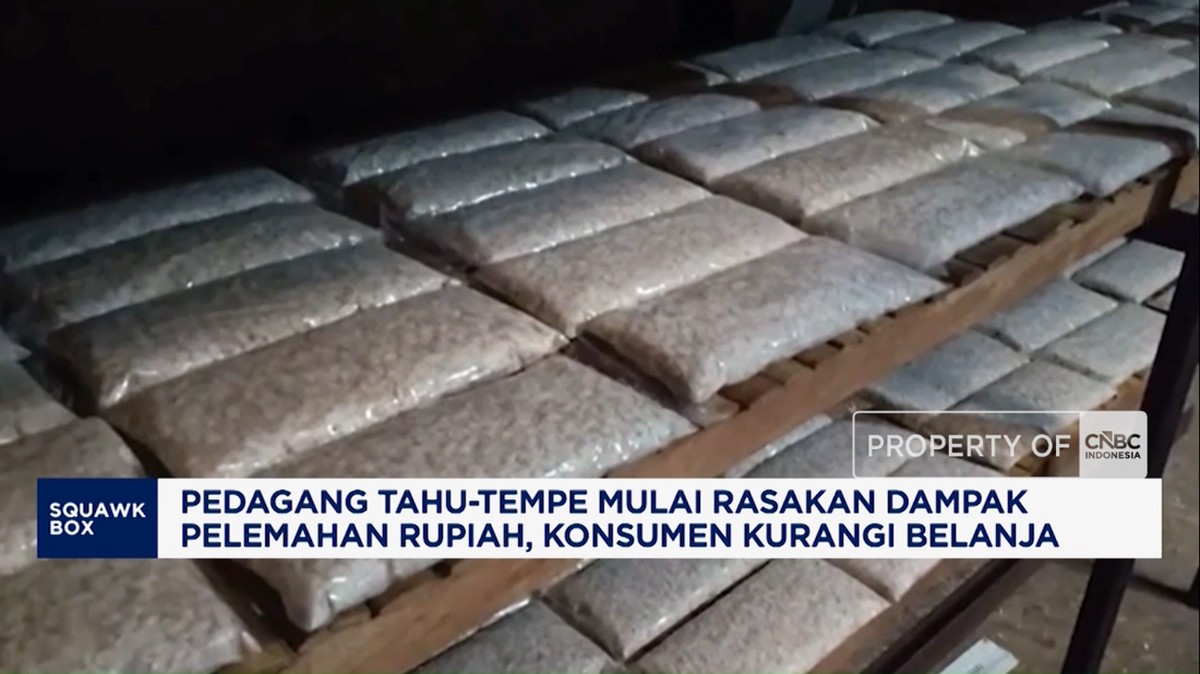 Video: Pedagang Tahu-Tempe Mulai Rasakan Dampak Pelemahan Ru