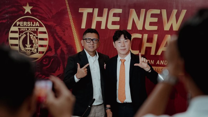 Persija Jakarta memperkenalkan Shin Tae-yong sebagai pelatih baru klub berjuluk Macan Kemayoran tersebut. Perkenalan itu digelar di Jakarta International Stadium, Jakarta Utara, Senin (8/6/2026) siang WIB. (Instagram/persija)