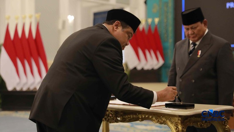 Said Iqbal usai dilantik Presiden Prabowo Subianto sebagai Penasihat Khusus Presiden Bidang Ketenagakerjaan dan Kesejahteraan Buruh di Istana Negara, Jakarta, Senin (8/6/2026).