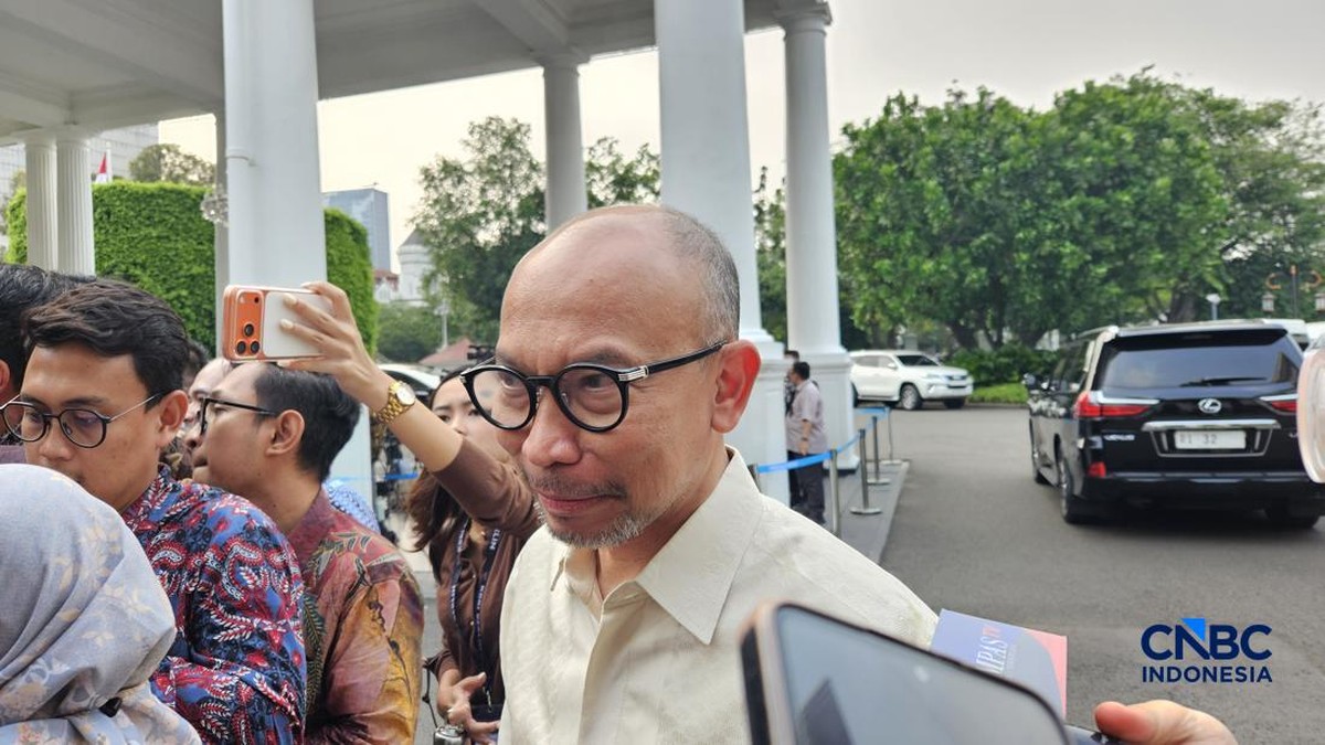Prabowo Tiba-Tiba Panggil Chatib Basri dan Luhut ke Istana, Ada Apa?