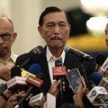 Ketua Dewan Ekonomi Nasional (DEN), Luhut Binsar Pandjaitan saat menyampaikan keterangan kepada media usai melakukan pertemuan dengan Presiden Prabowo Subianto di Istana Negara, Jakarta, Selasa (9/6/2026). (Tangkapan Layar Youtube/Sekretariat Preside