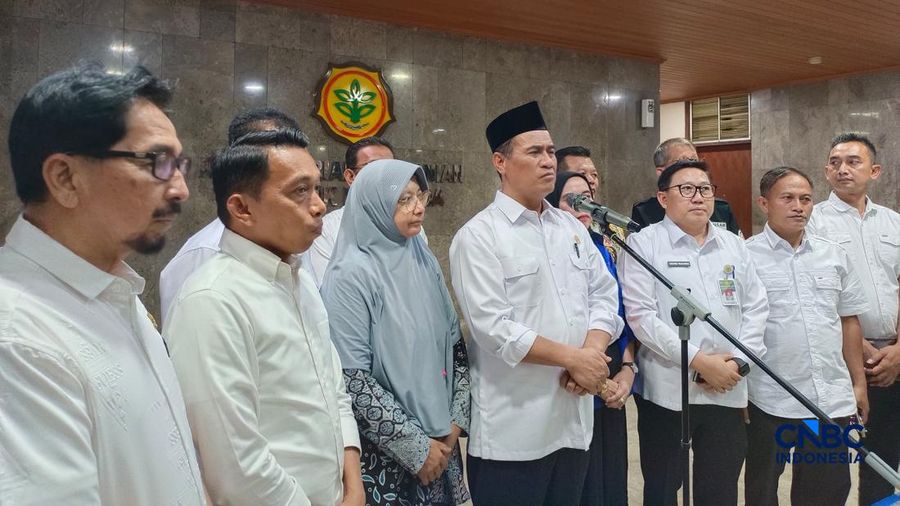Menteri Pertanian/Kepala Badan Pangan Nasional Amran Sulaiman saat konferensi pers di kantornya, Jakarta, Selasa (9/6/2026). (CNBC Indonesia/Martyasari Rizky)