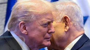 Presiden AS Donald Trump dan PM Israel Benjamin Netanyahu. (REUTERS/Evelyn Hockstein/Pool/File Photo)
