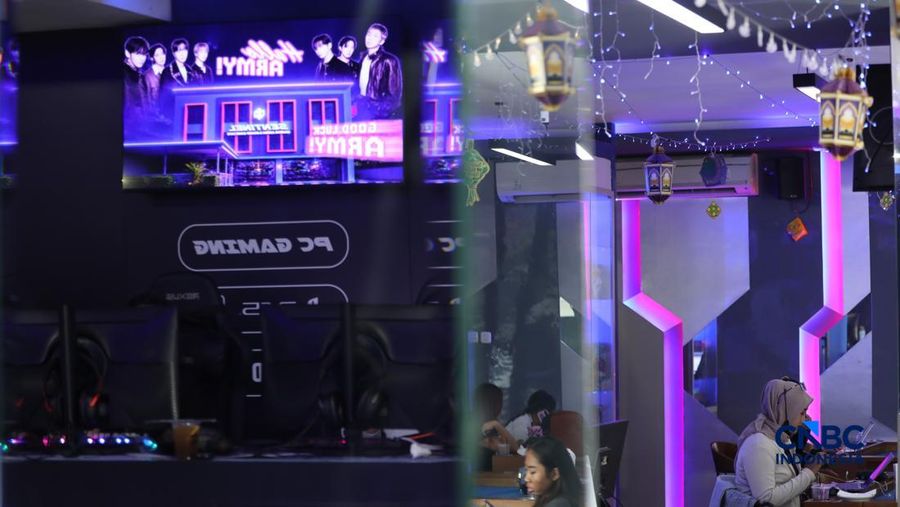 Suasana berbeda terlihat di sejumlah warnet gaming di Jakarta pada Selasa (9/6/2026), jelang dimulainya penjualan tiket konser BTS World Tour
