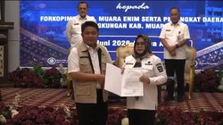 Wabup Muara Enim Ditunjuk Jadi Plt Bupati, SK Diserahkan Gubernur Sumsel