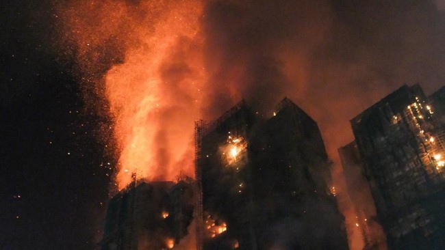 Kebakaran Apartemen Tewaskan 168 Orang, 9 Tersangka Hadapi Dakwaan