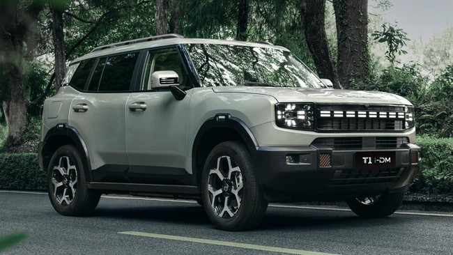 Sekali Cas-Tangki Penuh, Mobil Hybrid Rp558 Juta Bisa Tempuh JKT-Bali