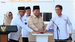 Video: Prabowo Cecar Menkes Budi soal Fasilitas RSUD Baru di Krui, Lampung