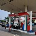 Sejumlah kendaraan mengisi Bahan Bakar Minyak (BBM) Pertamax di salah satu SPBU Pertamina di Jakarta, Rabu (10/6/2026). (CNBC Indonesia/Tri Susilo)