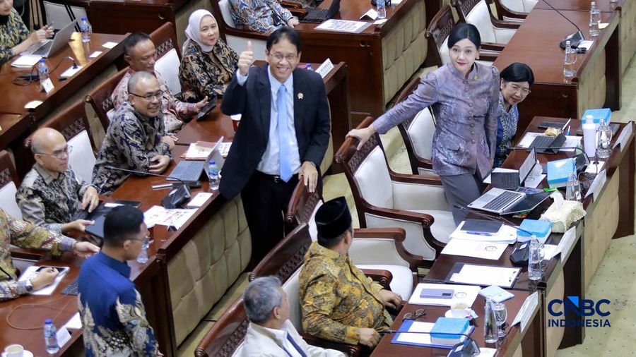 Menteri Keuangan Purbaya Yudhi Sadewa dalam Rapat Kerja bersama Komisi XI DPR RI, Jakarta, Kamis (11/6/2026). (CMNBC Indonesia/Muhammad Sabki)