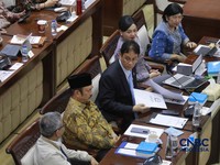 Menteri Keuangan Purbaya Yudhi Sadewa dalam Rapat Kerja bersama Komisi XI DPR RI, Jakarta, Kamis (11/6/2026). (CMNBC Indonesia/Muhammad Sabki)