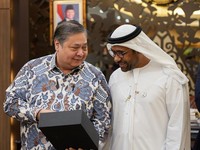 Menteri Koordinator Bidang Perekonomian Airlangga Hartarto dan Duta Besar UEA untuk Indonesia Abdulla Salem Al Dhaheri. (DOk. ekon.go.id)