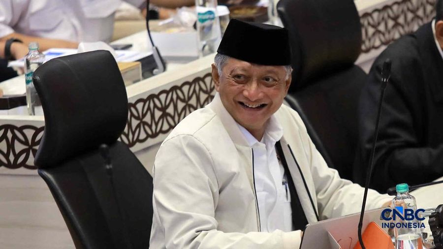 Menteri Pekerja Umum (PU) Dody Hanggodo saat mengikuti rapat kerja dengan Komisi V DPR RI di Gedung DPR RI, Jakarta, Kamis (11/6/2026). (CNBC Indonesia/Muhammad Sabki)