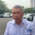 Menteri Perhubungan Dudy Purwagandhi saat tiba di Istana Negara, Jakarta, Kamis (11/6/2026). (CNBC Indonesia/Emir Yanwardhana)
