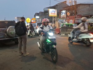 Pemotor Masih Banyak Lawah Arah di Simpang Ciawi Bogor Usai Dihadang Bocil