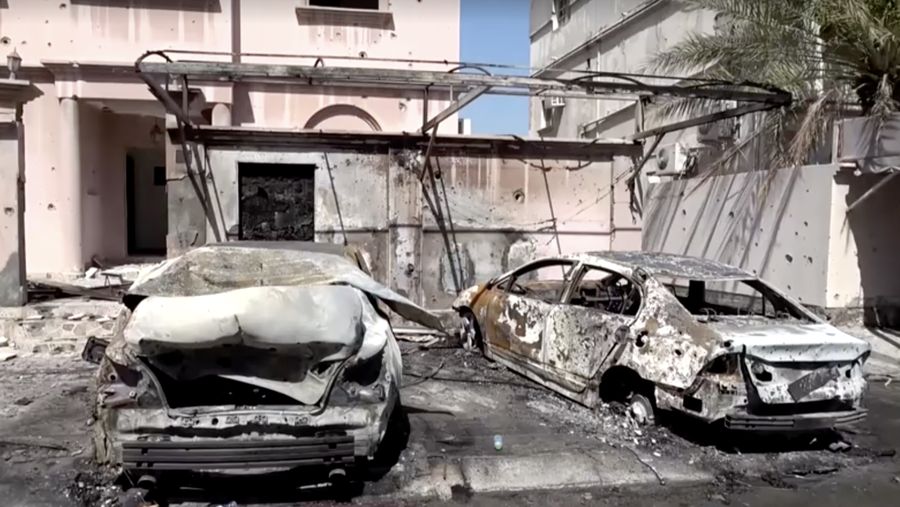 Suasana usai serangan pesawat tak berawak Iran di Bahrain, Kamis (11/6/2026). (Tangkapan Layar Video/REUTERS)