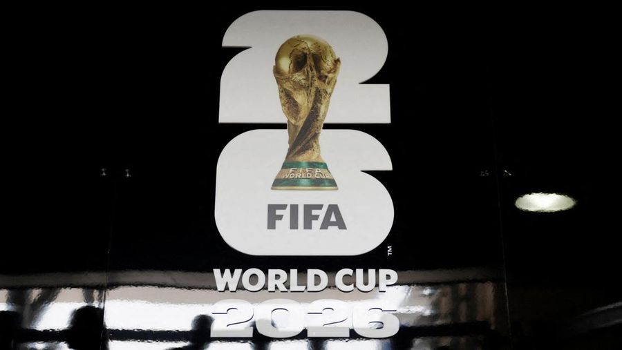 Tulisan FIFA World Cup 2026 terlihat di dalam MetLife Stadium pada tur stadion New York/New Jersey, Rabu (10/6/2026). (REUTERS/Jeenah Moon)