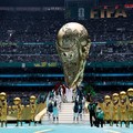 Para penampil tampil dalam upacara pembukaan sebelum pertandingan Grup A FIFA World Cup 2026 antara Mexico national football team dan South Africa national football team di Estadio Azteca, Kamis (11/6/2026). (REUTERS/Kai Pfaffenbach)