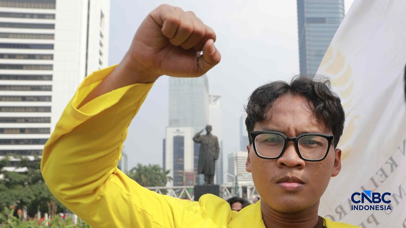 Suasana jelang demo mahasiswa di kawasan Dukuh Atas, Sudirman, Jakarta, Jumat (12/6/2026). (CNBC Indonesia/Muhammad Sabki)
