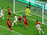 Tomas Souček dari Czech Republic national football team sempat mencetak gol yang kemudian dianulir saat menghadapi South Korea national football team pada laga Grup A FIFA World Cup 2026 di Estadio Guadalajara, Kamis (11/6/2026). (REUTERS/Daniel Bec